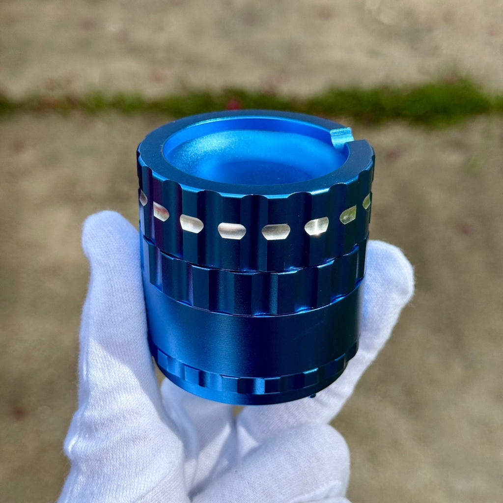 2.5 inch Ashtray Magnetic lid Herb Grinder Spice Crusher (blue)